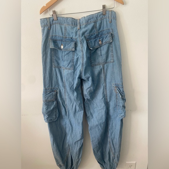 Revise Cargo Parachute Jeans Size Small - Picture 5 of 8